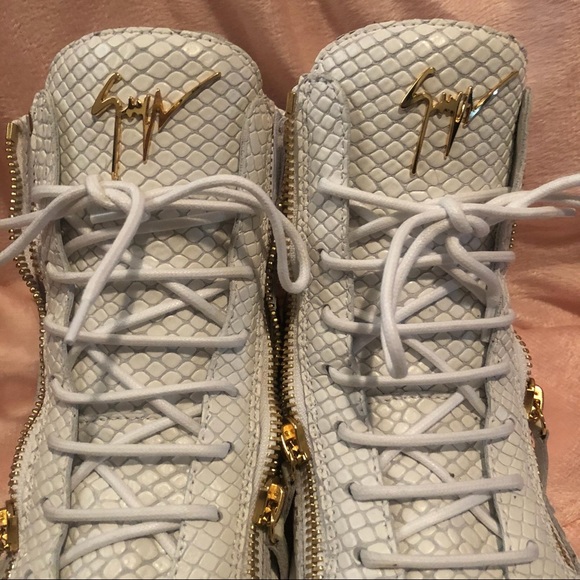 Giuseppe Zanotti Mens  Leather Hi-Top Sneakers - Picture 8 of 8